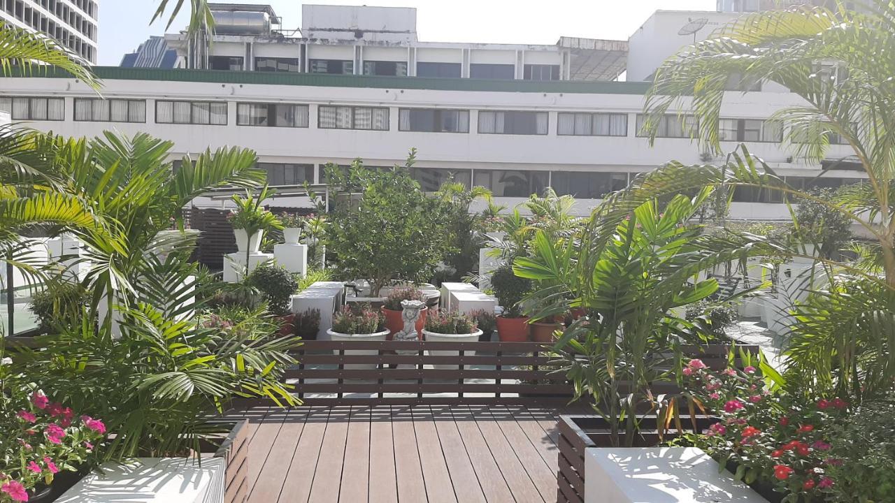 City Plaza Nana Hotel Bangkok Extérieur photo