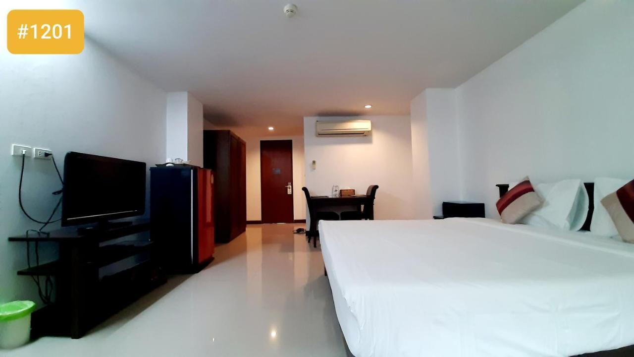 City Plaza Nana Hotel Bangkok Extérieur photo